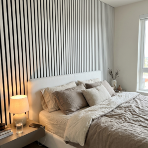 real-iphone-photo-cozy-bedroom-white-mat_QjTEQ6kxSH6oRLnpr_lRXw_pZDIgg1xRLe0nEeQFGeV8g_hd