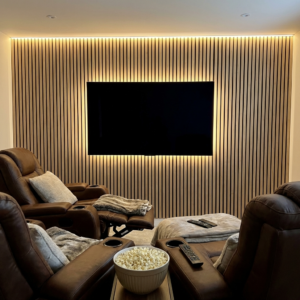 real-iphone-photo-modern-house-home-cine_2CoEnQXzS7a-KdZ91eQOEA_AcatB20ZQdmBf7jWa45HLg_hd