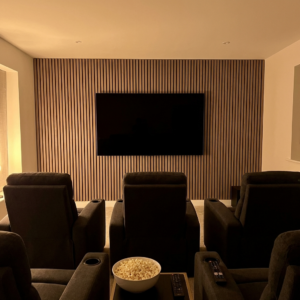 real-iphone-photo-modern-house-home-cine_bdJ2K0ZUQf2L5FNOxRkYHQ_ajpc181AQz2vdRuEdM2SMA_cover_hd